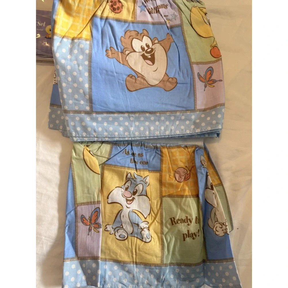 Vintage Y2K Baby Looney Tunes Patchwork Receiving Blanket & Crib Dust Ruffle Set